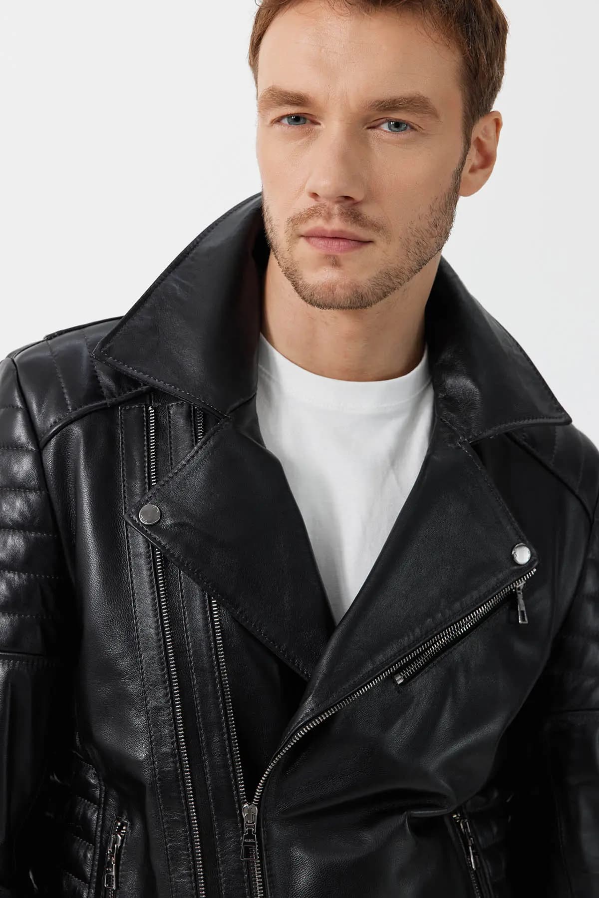 Dericompany fashion and product photography, image 4