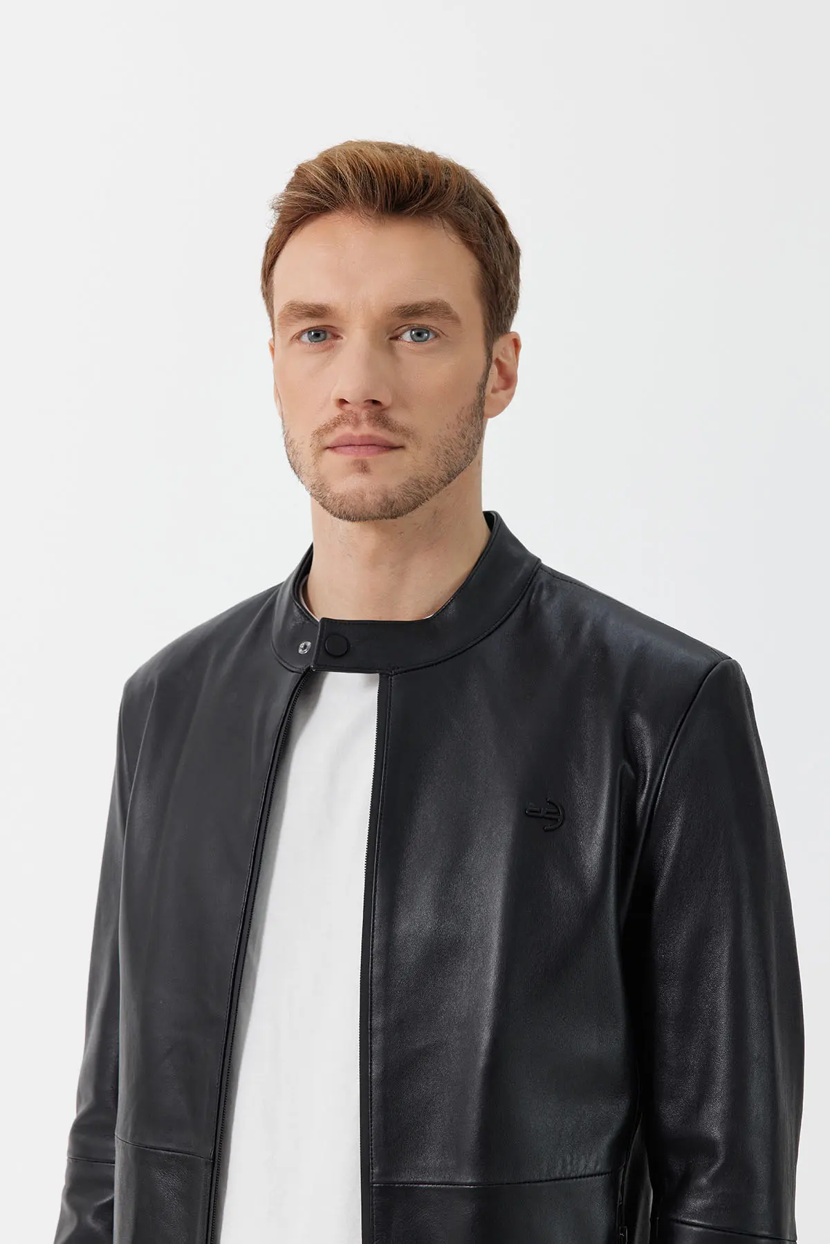 Dericompany fashion and product photography, image 8