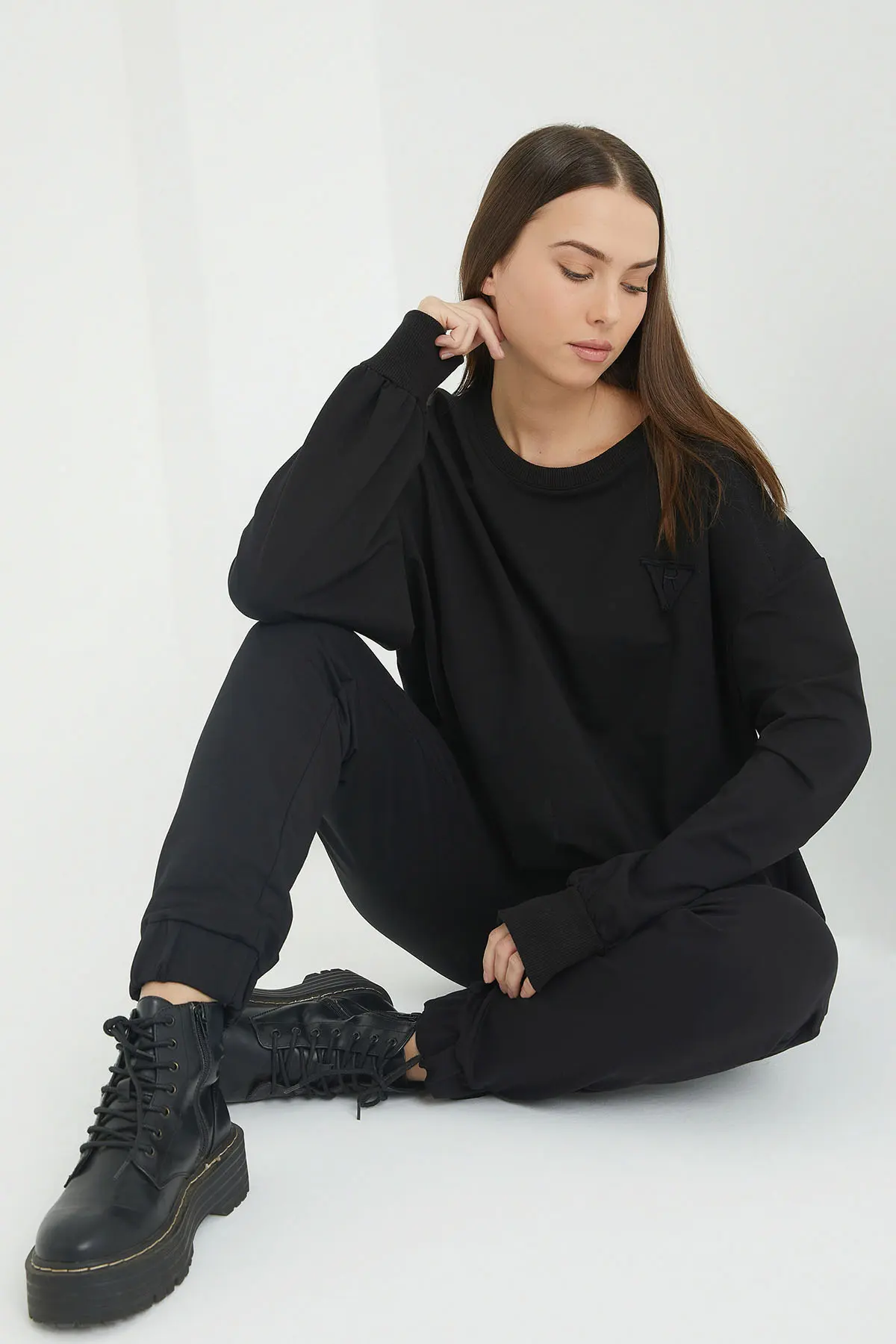 Roman FW/21 moda ve ürün fotoğraf çekimi, kare 1