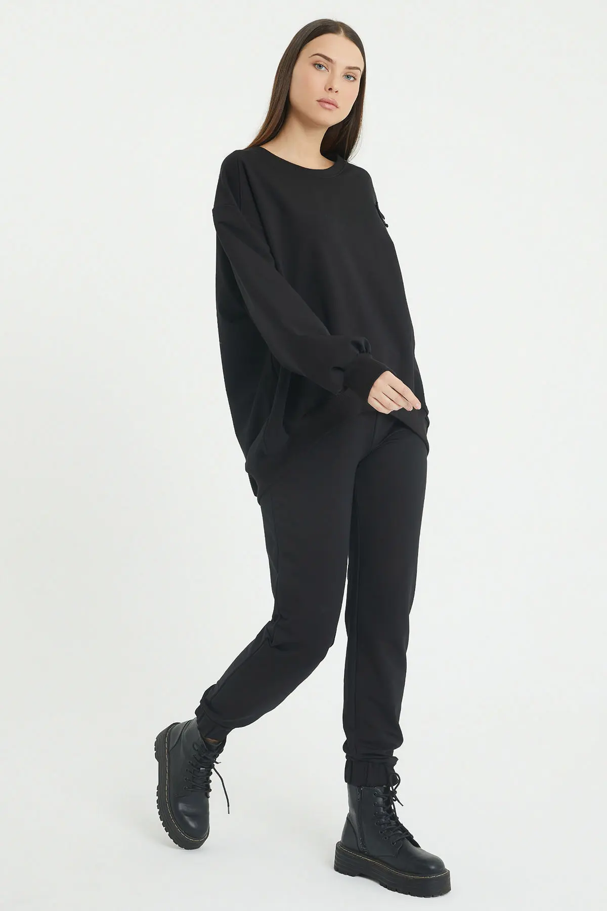 Roman FW/21 تصوير أزياء ومنتجات، صورة 4